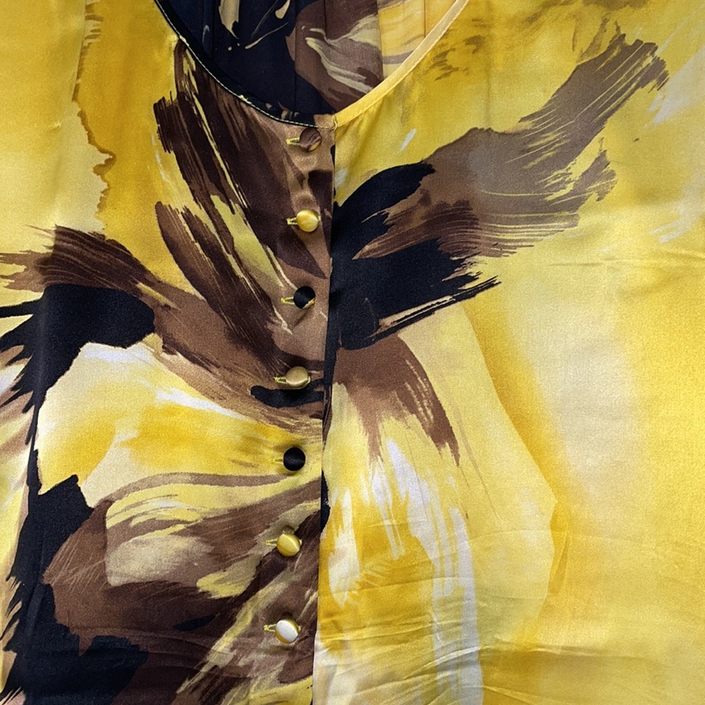 Silk Blouse! - Picture 5 of 5